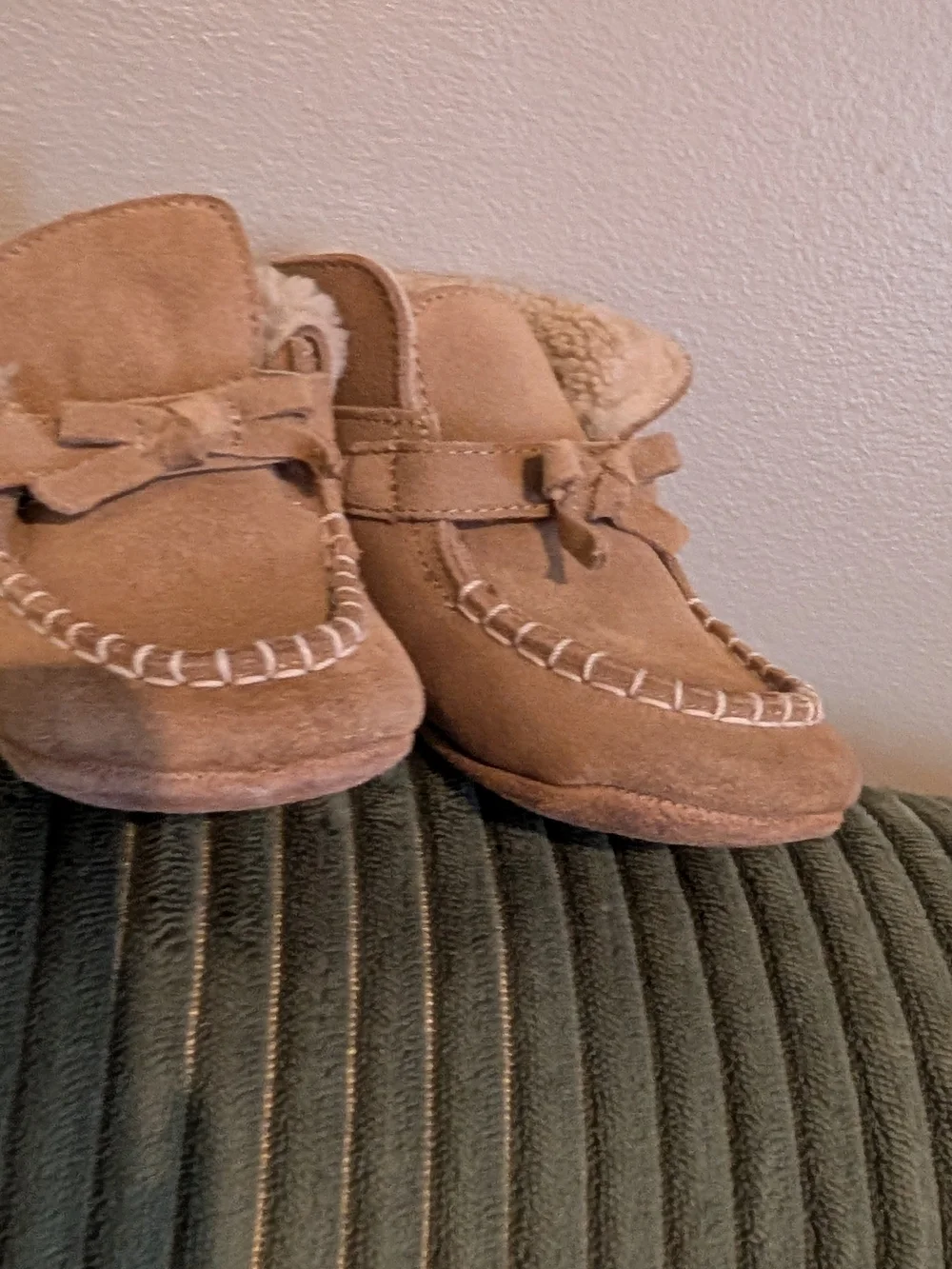 Kickee winter boots 6-12 months
